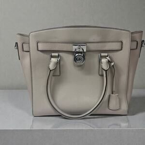 Michael Kors Hamilton Leather Satchel Lock Bag Structured Top Handle Light Gray